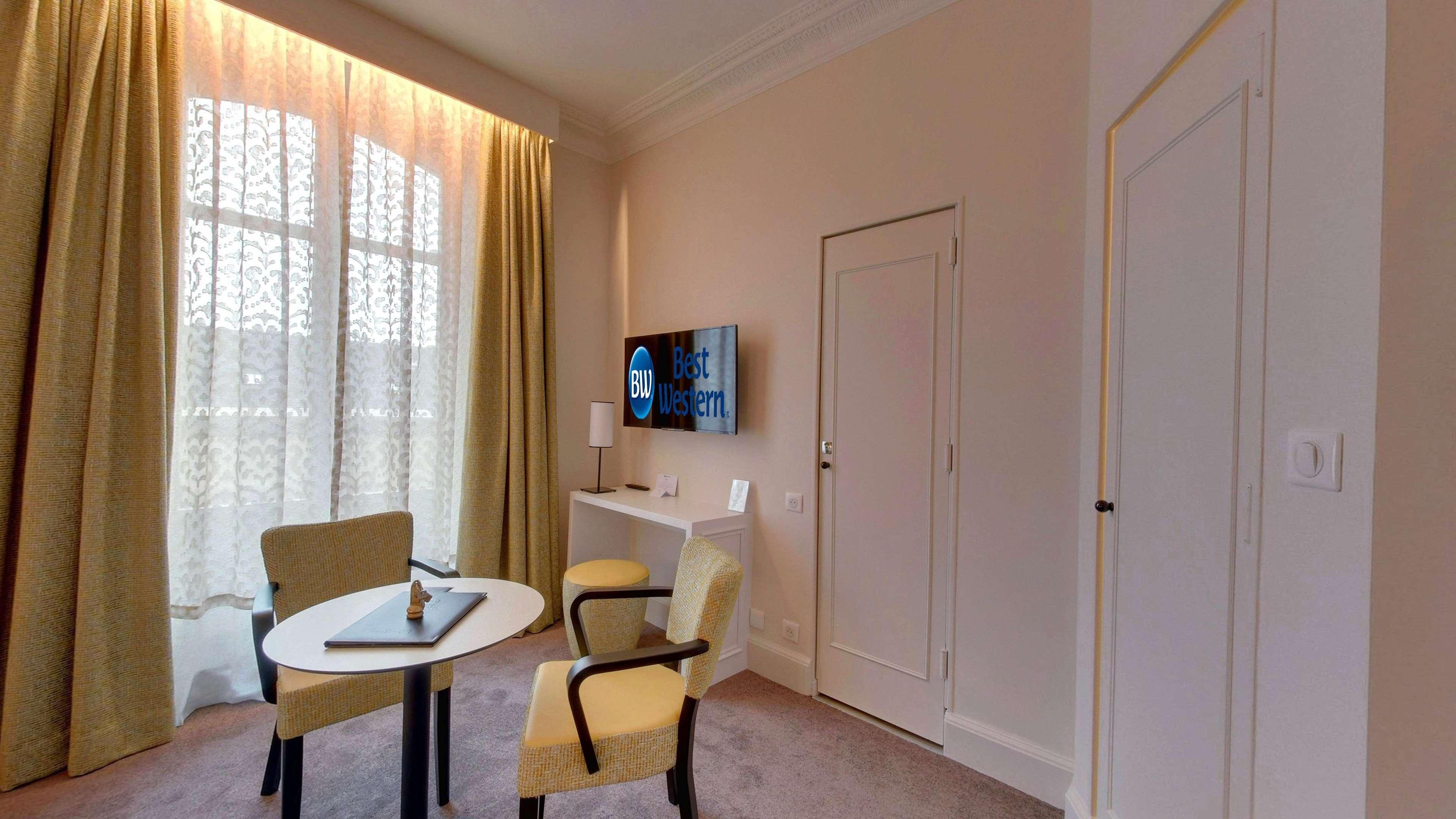 Best Western Hotel D'Arc Orleans Bagian luar foto