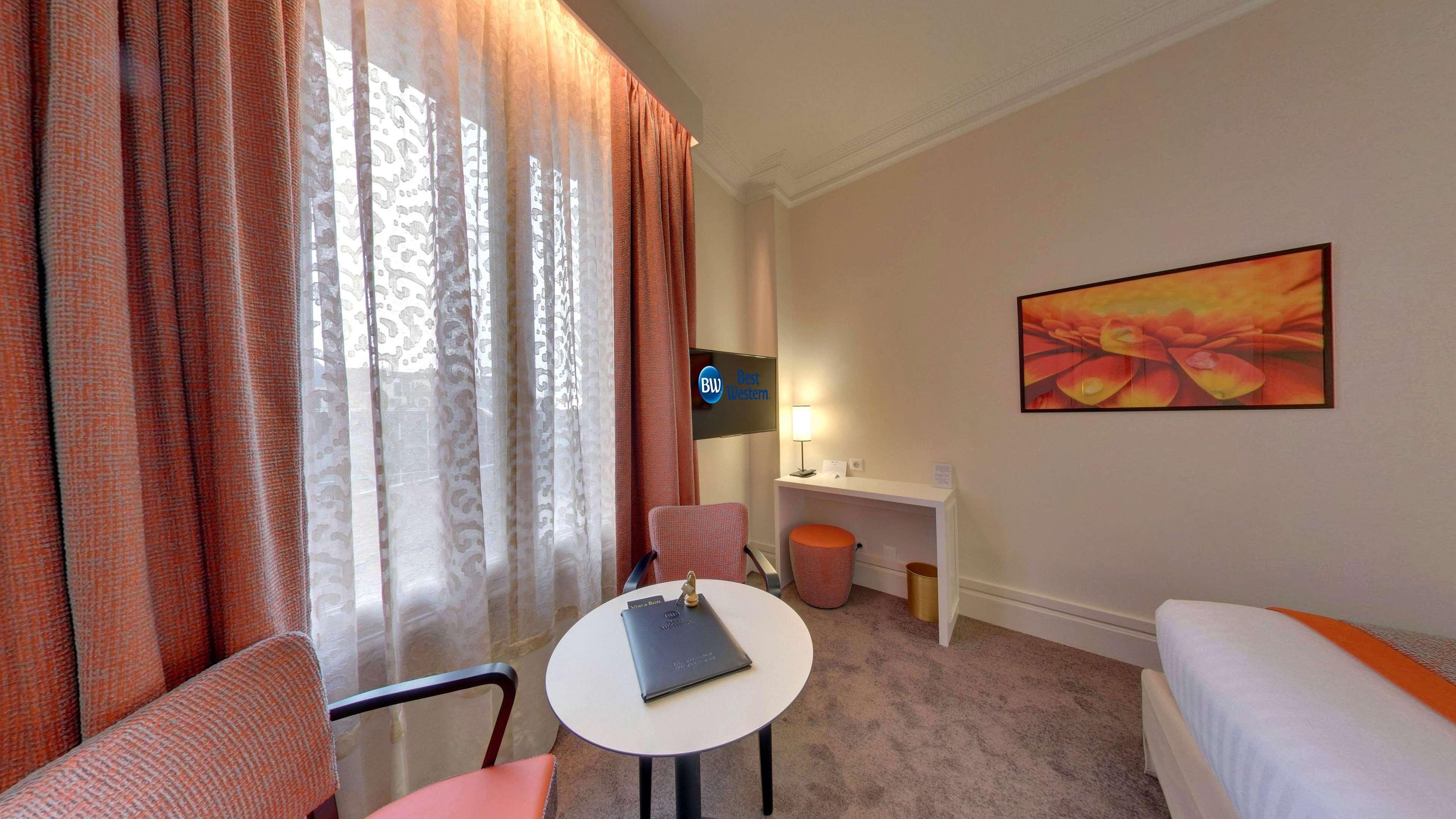 Best Western Hotel D'Arc Orleans Bagian luar foto